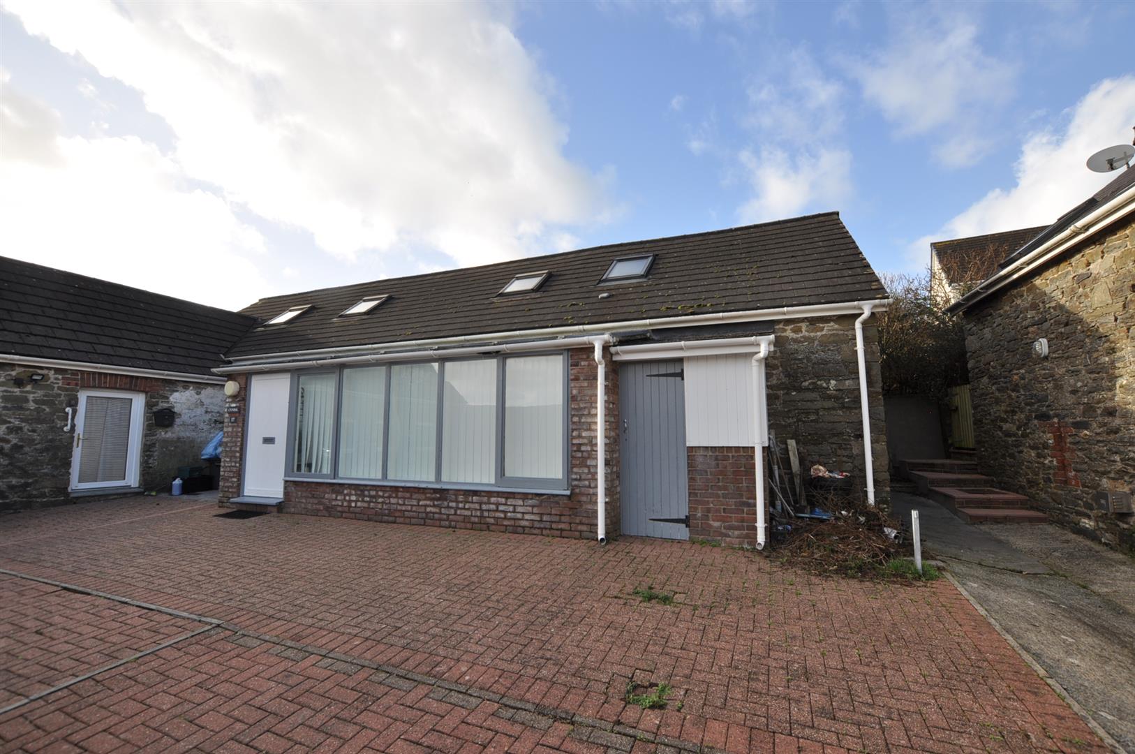 Ostrey Bank, St. Clears, Carmarthen Terry Thomas & Co Estate Agents